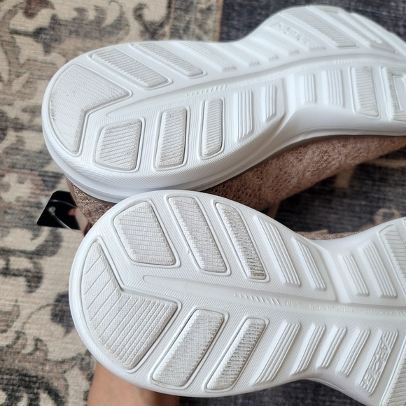 APL Techloom Phantom Sneakers Rose Gold White Womens Melange Lululemon - Picture 8 of 10